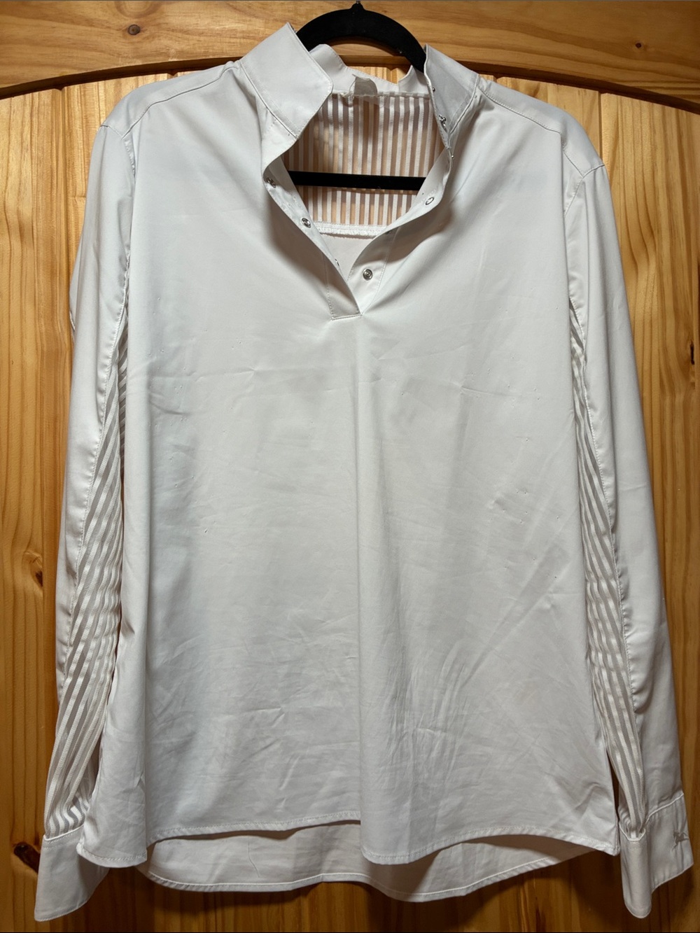 R.J. Classics Women's White Show Shirt with vents